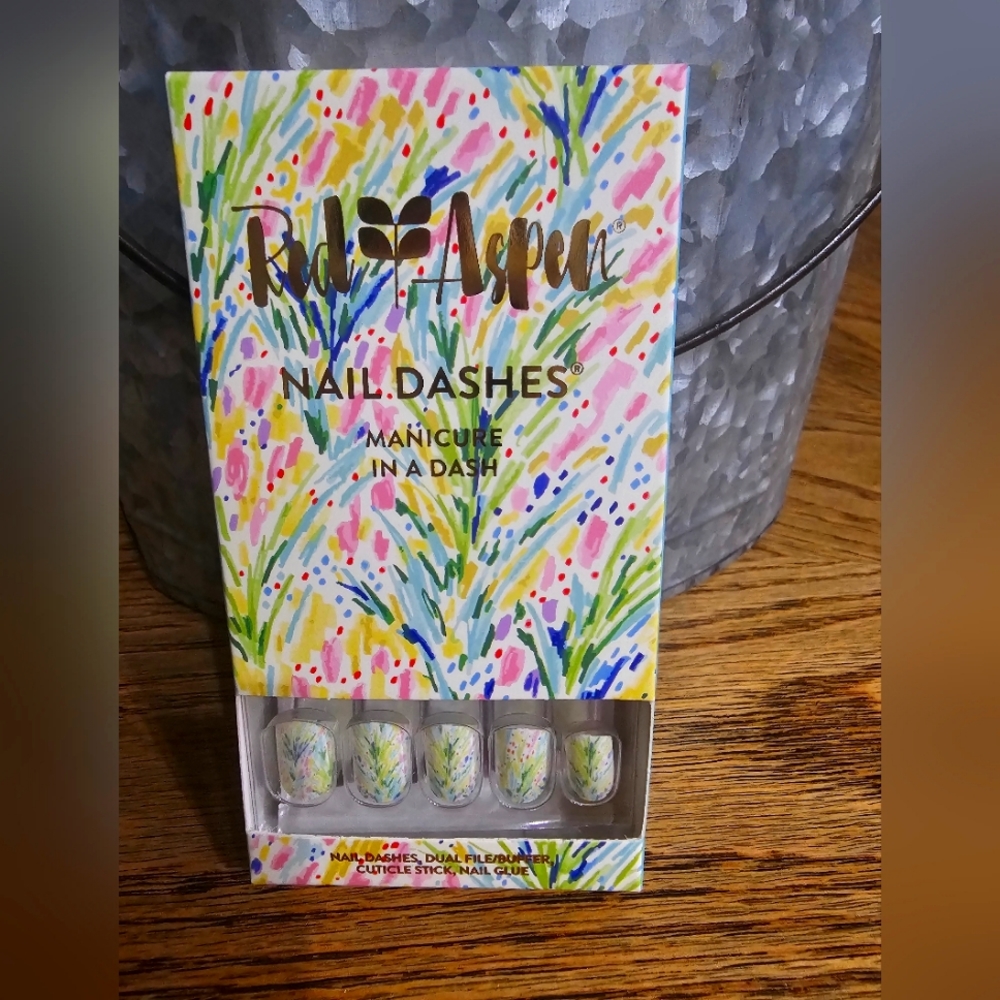 Red Aspen Nails